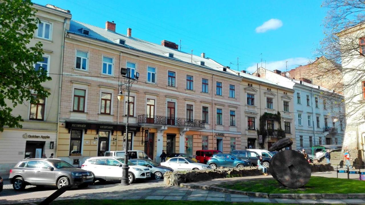 Apartments On Valova 25 Lviv Exterior foto